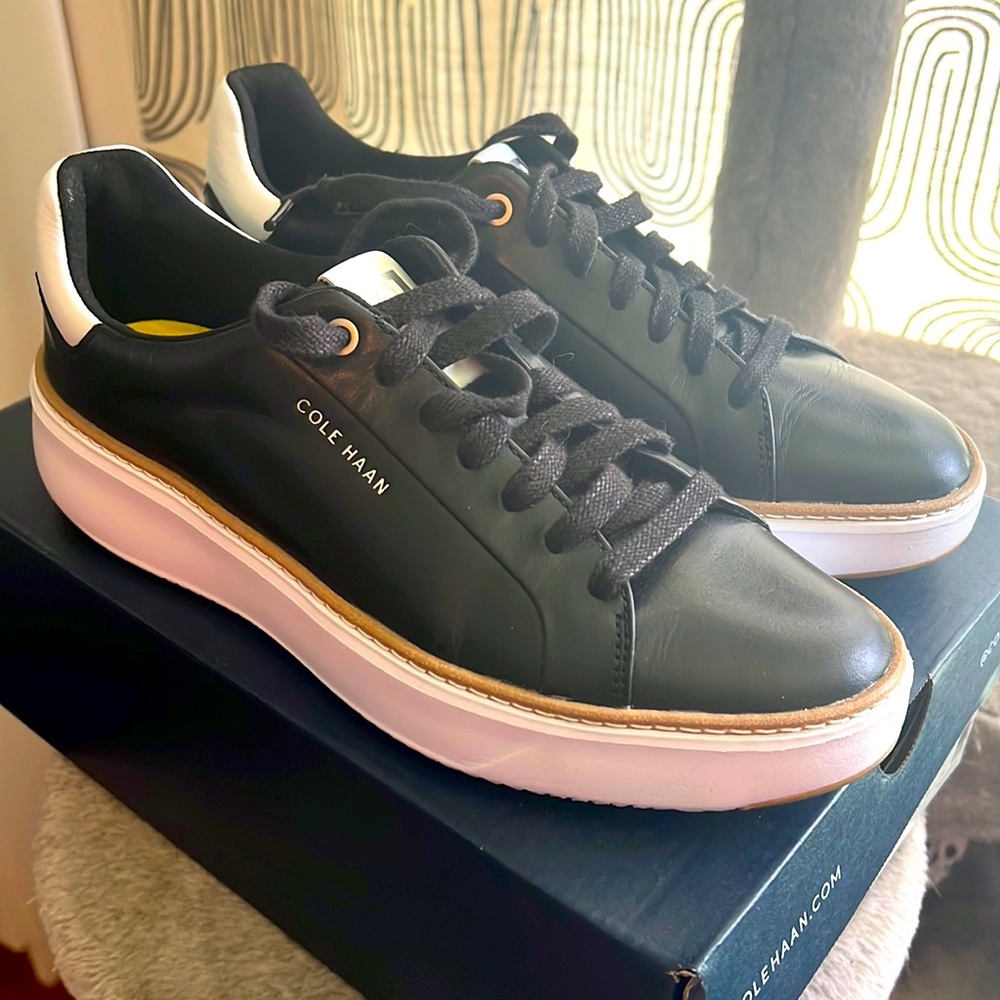 LIKE NEW Cole Haan Tennis Shoes